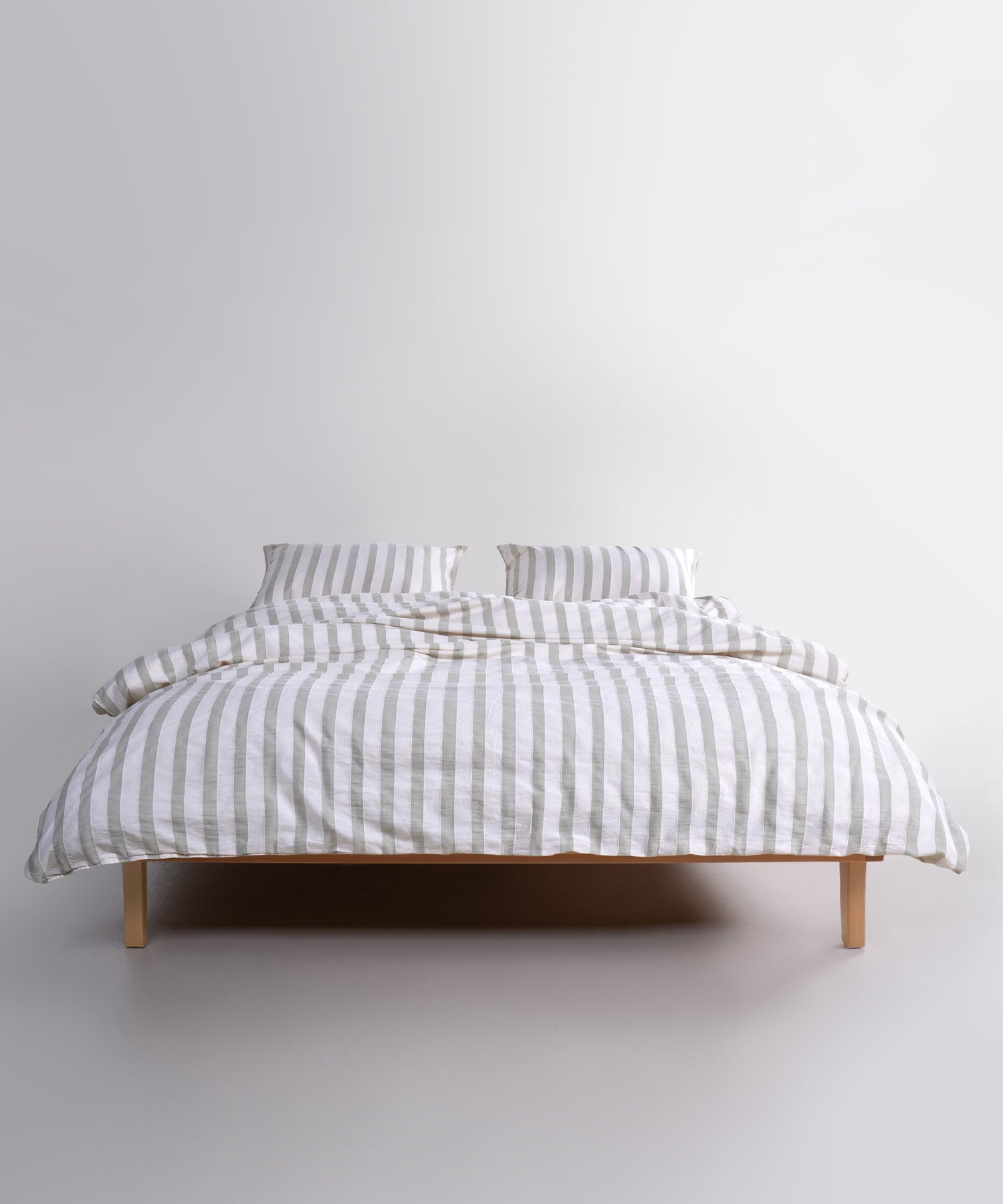 Komplekt postilnoi bilyzny Garment Washed Green Stripe 100% bavovna pidkovdra 200x220, prostyradlo 240x260, 2 navolochky 50x70